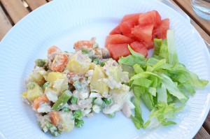 tunsalat med kartofler og asparges